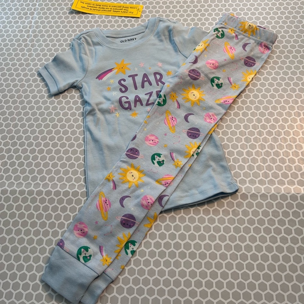 NWT Old Navy Light Blue Star Gaze Kids Pajama Set w Planet and Sun Print Size 4T